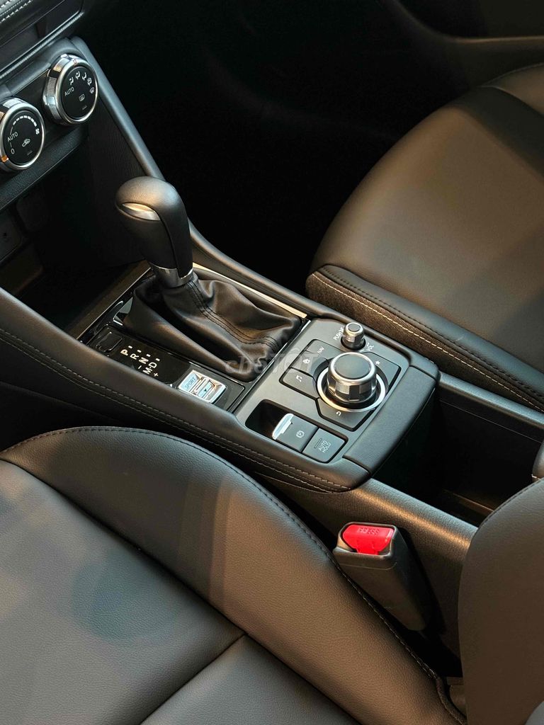 MAZDA CX-3 NHẬP KHẨU THÁI LAN 🇹🇭 - KẺM NHIỀU QUÀ. Mua bán Ô tô tại Thành phố Thủ Đức Tp Hồ Chí Minh được đăng bởi Mỹ Thạch hình 6