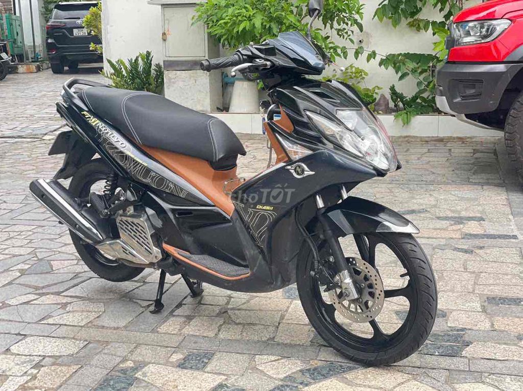 Nouvo 5 Fi máy zin trả trc 5tr9 nhận xe bao nợ xấu. Mua bán Xe máy tại Quận 7 Tp Hồ Chí Minh được đăng bởi Dương Đạt hình 6