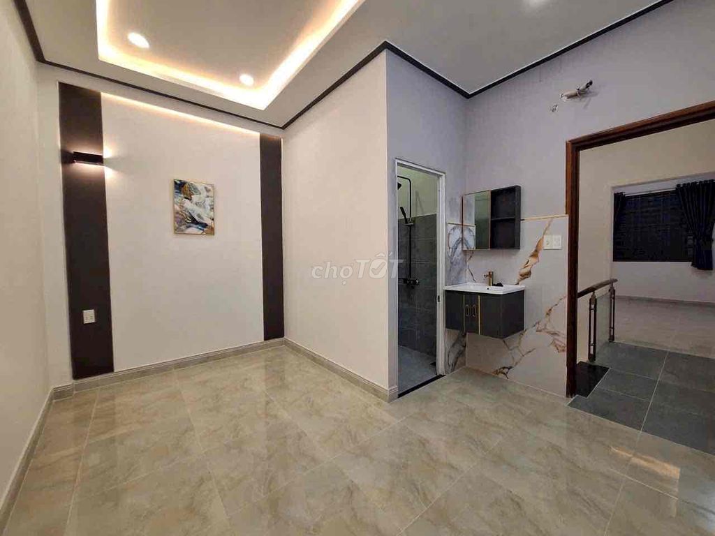 Nhà đẹp có nội thất hẻm xe tải 4.3x16 đúc 2 lầu sát uỷ ban Thạnh Xuân. Mua bán Nhà ở tại Quận 12 Tp Hồ Chí Minh được đăng bởi Xuân Thái hình 5