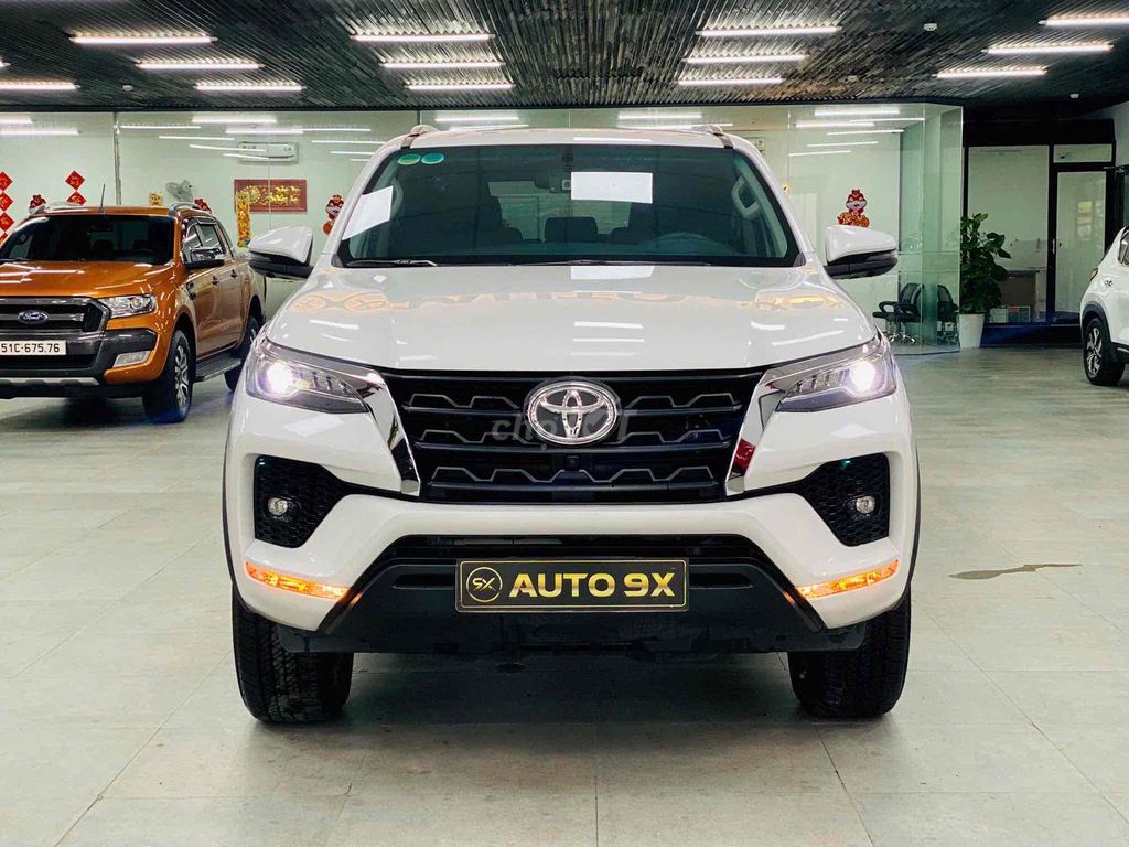 Toyota Fortuner 2024 2.7 AT 4x2 - 10000 km