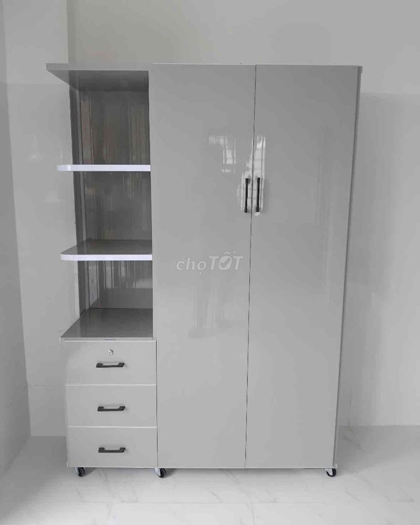 Tủ quần áo Nhựa Đài Loan Trắng 1m25x1m8. Mua bán Tủ, kệ gia đình tại Quận 4 Tp Hồ Chí Minh được đăng bởi Hong Le hình 1
