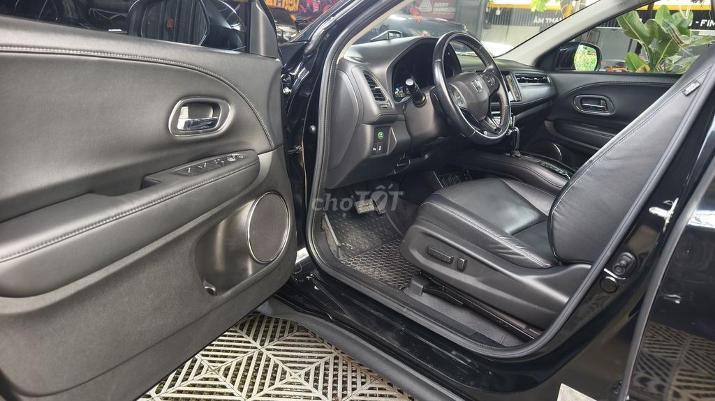 Honda HR-V 2019 HR-V L - 49000 km. Mua bán Ô tô tại Quận Ba Đình Hà Nội được đăng bởi Đỗ Ngọc Chiến hình 3
