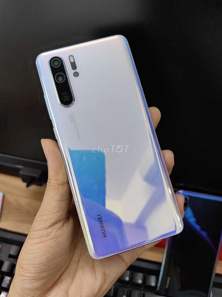 Huawei P30 Pro 8G/128G 2 sim ám nhẹ. Mua bán Điện thoại tại Quận Hoàng Mai Hà Nội được đăng bởi Nguyễn Huynh hình 1