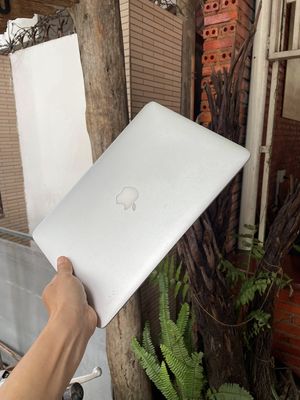 Ban Macbook Air 2017 Intel Core i5,Ram 8G gia SV. Mua bán Laptop tại Thành phố Buôn Ma Thuột Đắk Lắk được đăng bởi phuoc