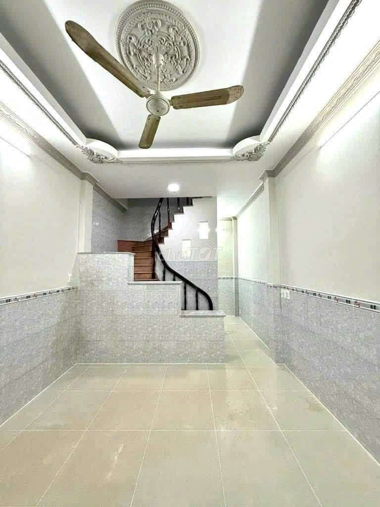 cho thuê nhà nguyên căn đường Quang Trung 