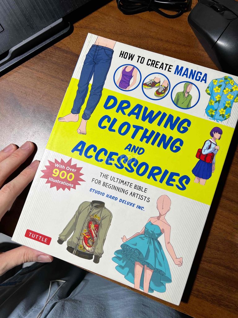 Sách Drawing Clothing and Accessories. Mua bán Sách tại Quận 5 Tp Hồ Chí Minh được đăng bởi Minh Khang Trương hình 1