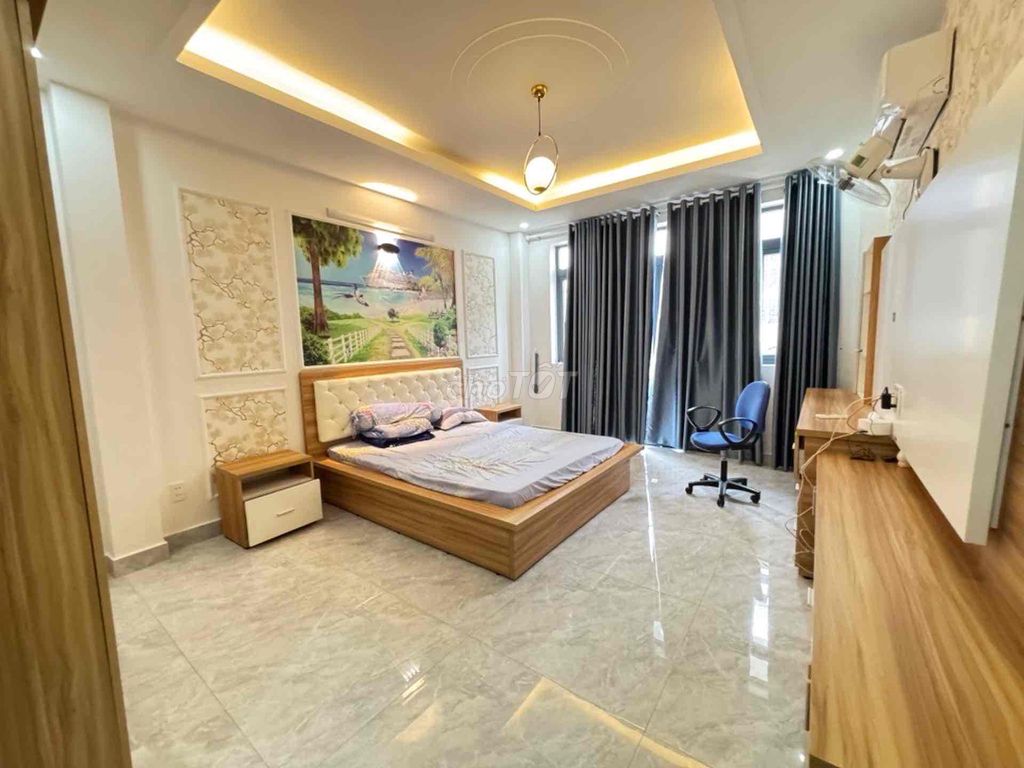 Продажа 5-этажного дома с лифтом, 88м2, общая площадь 268м2, дорога 5м