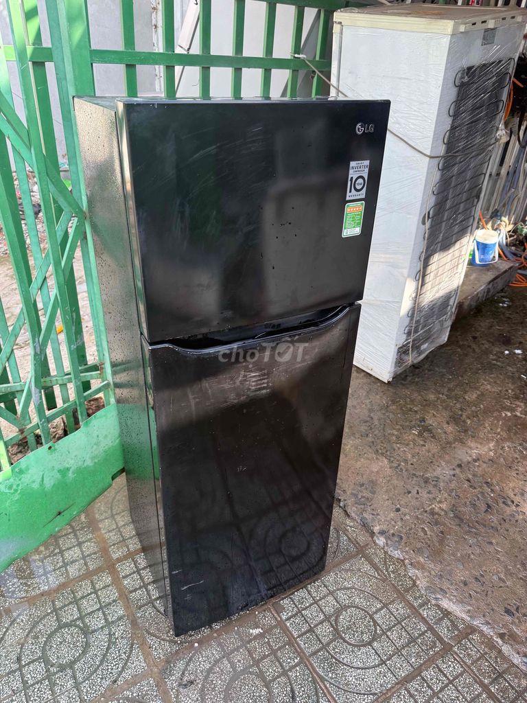 Tủ lạnh LG 209 lít Inverter Đen. Mua bán Tủ lạnh tại Thành phố Thủ Đức Tp Hồ Chí Minh được đăng bởi Nam Huỳnh hình 1