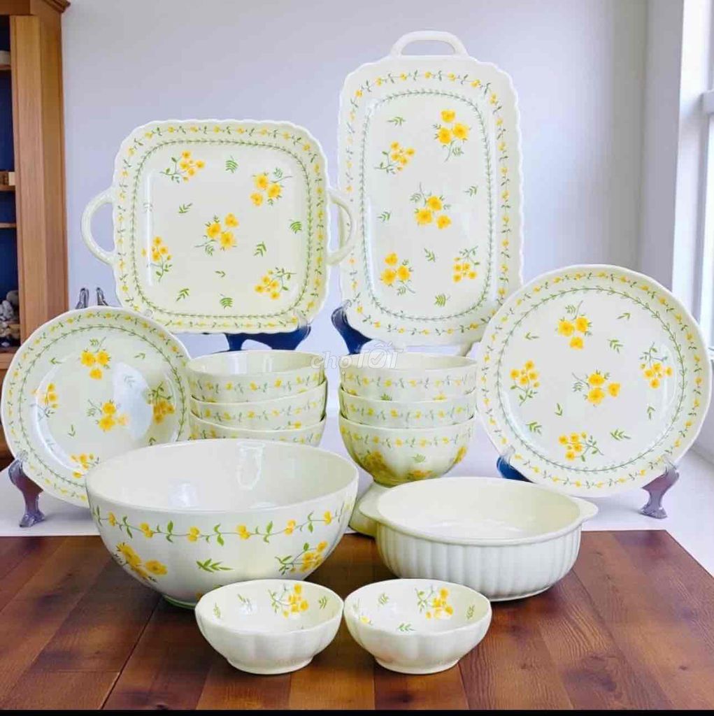 Bộ bát đĩa Gốm sứ Hoa văn hoa vàng. Mua bán Dụng cụ nhà bếp tại Quận Cầu Giấy Hà Nội được đăng bởi Phương Nguyễn hình 1