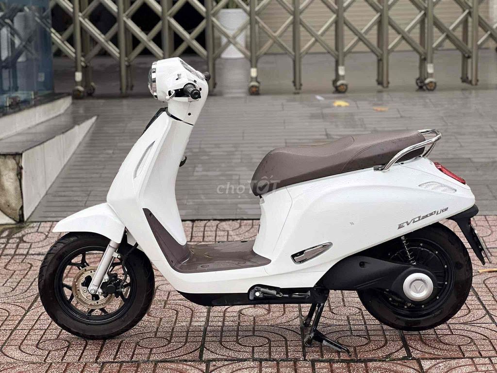 ✅Pink Quận 12✅Evo 200 Lite Xe Máy Điện-Nậu Xớ 5 củ. Mua bán Xe máy tại Quận 12 Tp Hồ Chí Minh được đăng bởi  Xe Điện Pink Quận 12 hình 7