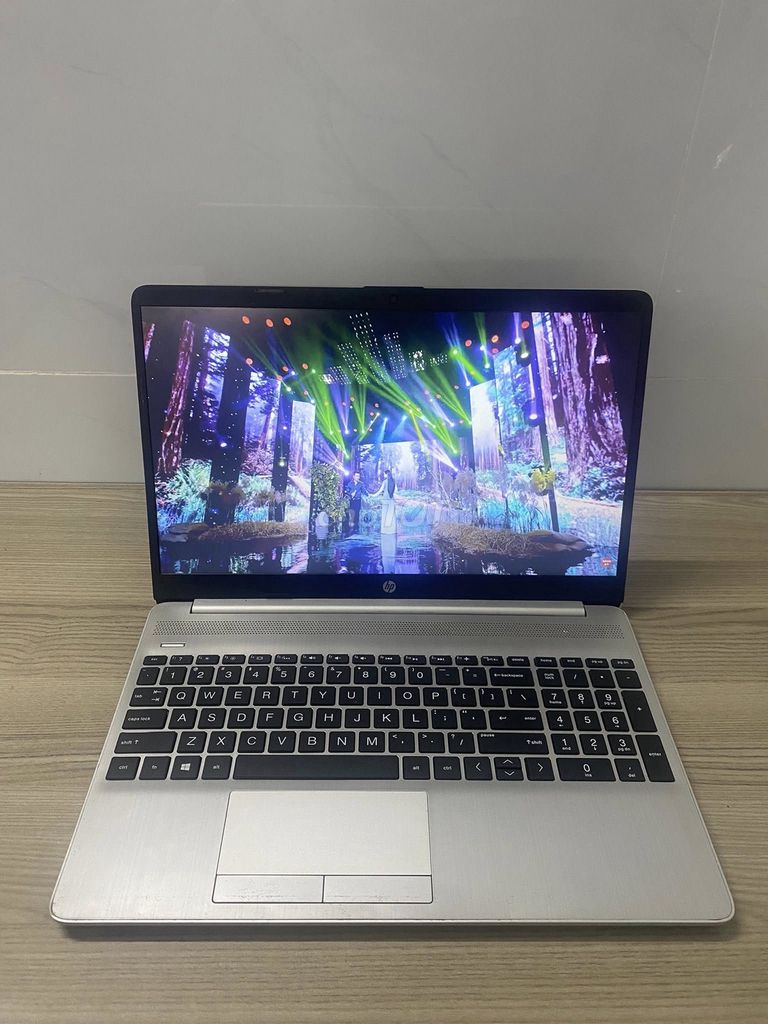 Laptop Hp Core i3-7020U 8GB/256GB  chạy nhanh. Mua bán Laptop tại Thành phố Vũng Tàu Bà Rịa - Vũng Tàu được đăng bởi Nguyễn Hiếu hình 1