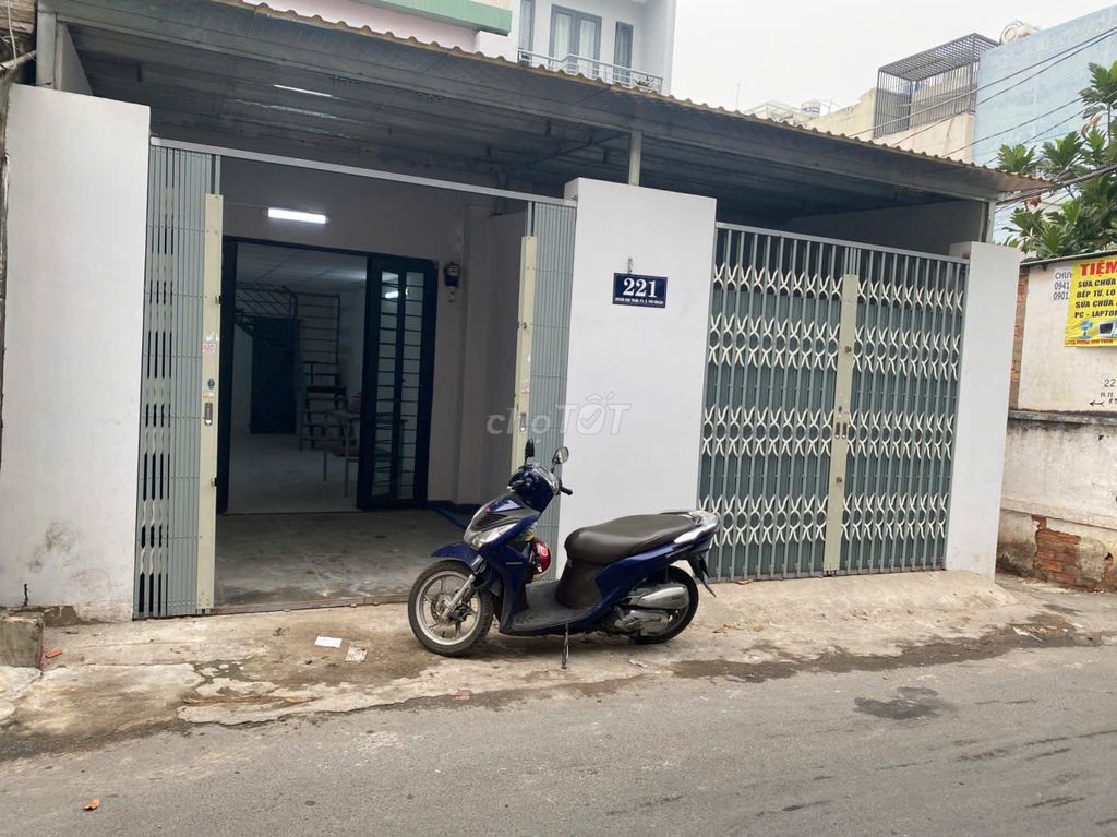 🆘🏠💎 Cho thuê nhà 221 Hoàng Hoa Thám, gần Chợ Cây Quéo, nhà mới.