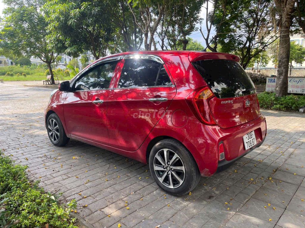 Автомобильный номер Kia Morning 2019 78000 км красный