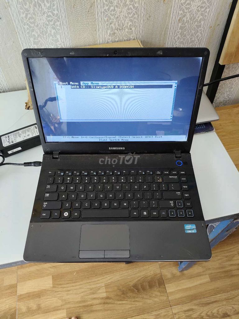 Samsung  màu Đen lên như hình ,ko ổ,ko sạc. Mua bán Laptop tại Quận Lê Chân Hải Phòng được đăng bởi Mua Ủng hộ cảm ơn Bạn hình 1