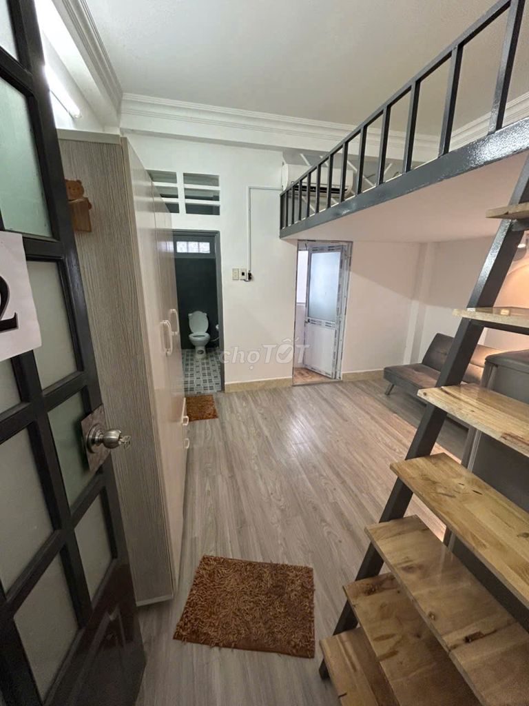 DUPLEX CÓ GÁC + BAN CÔNG – FULL NT – GẦN PHAN XÍCH LONG – 4.9TR