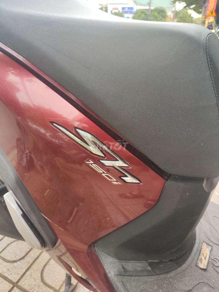 Xe tay ga SH 150i 2015 đỏ đô. Mua bán Xe máy tại Thành phố Tam Kỳ Quảng Nam được đăng bởi Nguyễn Cao Trí hình 5