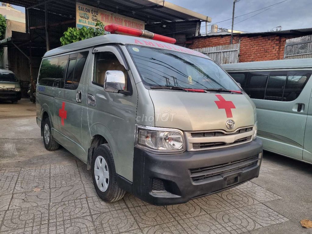TOYOTA HIACE AMBULANCE 2011 DẦU. Mua bán Ô tô tại Quận 12 Tp Hồ Chí Minh được đăng bởi trung hình 2