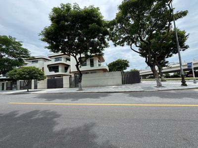 Аренда · 4 комн. · 417 м² · Quận Hải Châu, ул. Đường Thăng Long