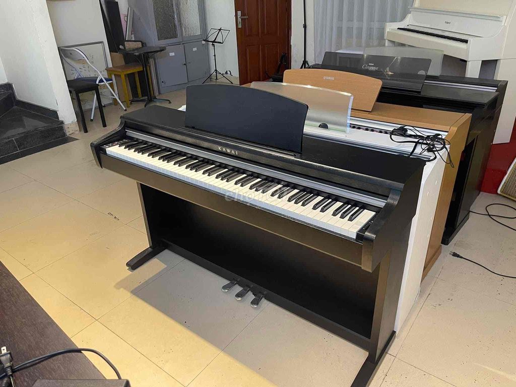 Piano Kawai CN23