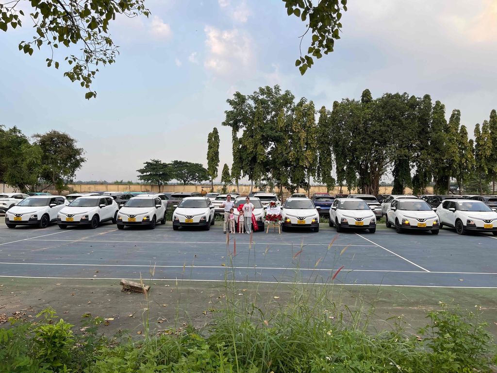Tuyển Tài Xế chạy Grab Be Car. Việc làm tại Quận Tân Bình Tp Hồ Chí Minh được đăng bởi Cho Thuê Xe VF5  hình 2
