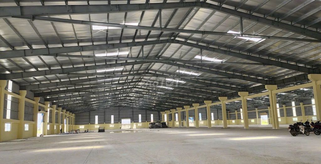 Cho thuê kho xưởng 6912m2 KCN Phú An Thạnh, Bến Lức, Long An