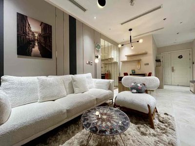CHÍNH CHỦ CHO THUÊ CĂN HỘ 1 PHÒNG NGỦ 1 PHÒNG KHÁCH NỘI THẤT CAO CẤP