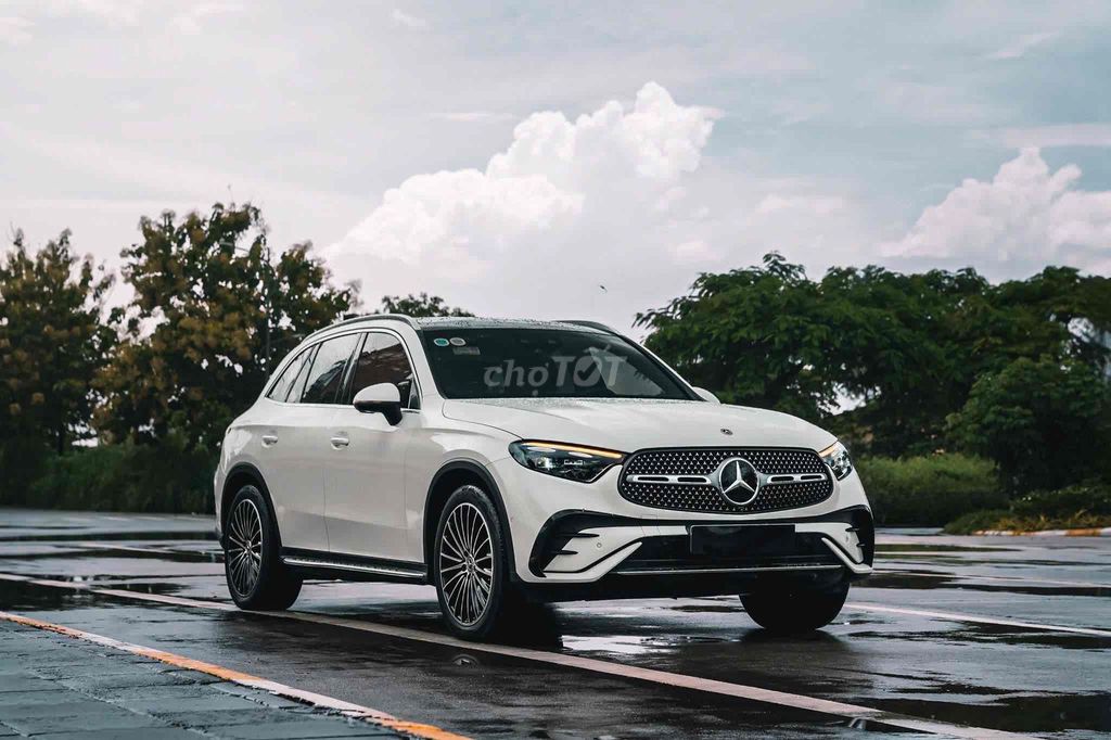 Mercedes Benz GLC 300 Allnew 2023. Mua bán Ô tô tại Quận 7 Tp Hồ Chí Minh được đăng bởi Trương Thiên Phú hình 3