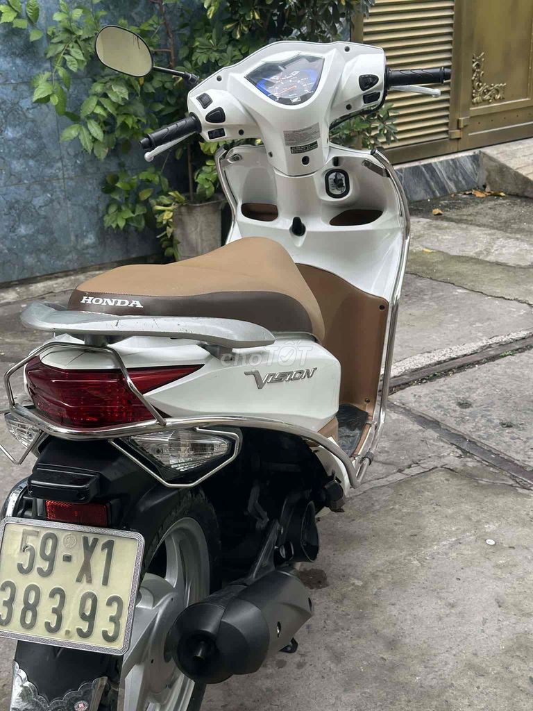 Honda Vision Fi 2013 Zin100% SD39000km bs.tp Vip. Mua bán Xe máy tại Quận Bình Tân Tp Hồ Chí Minh được đăng bởi Anh khuê hình 6