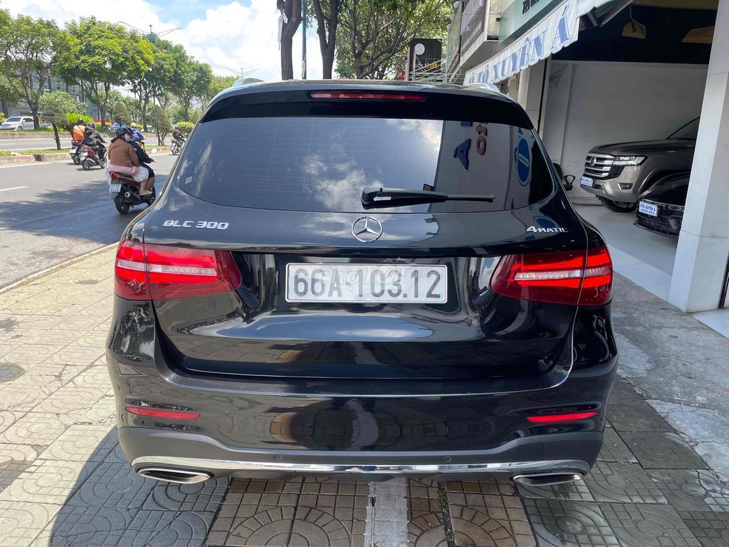 ✅GLC300 4MATIC sx 2018 - 105,000 km. Mua bán Ô tô tại Quận Tân Bình Tp Hồ Chí Minh được đăng bởi Nguyễn Văn Lâm hình 4
