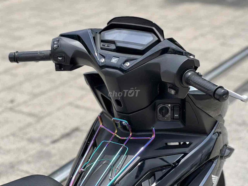 ❤️ WinnerX V4 Abs đời 2025 odo 4000 bstp 9chủ. Mua bán Xe máy tại Quận 11 Tp Hồ Chí Minh được đăng bởi Hưng Từ hình 3