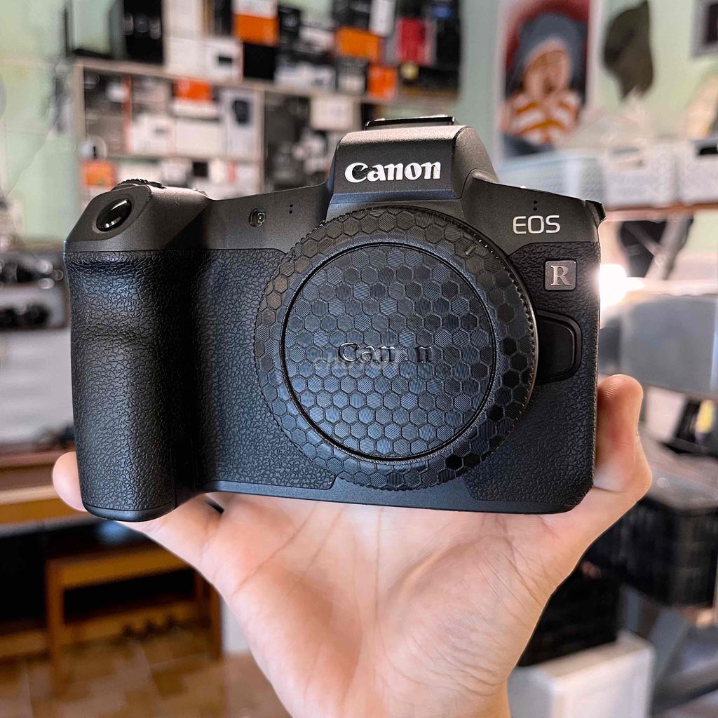 Canon R đẹp. Mua bán Máy ảnh, Máy quay tại Quận Sơn Trà Đà Nẵng được đăng bởi Phan Hoàng hình 1