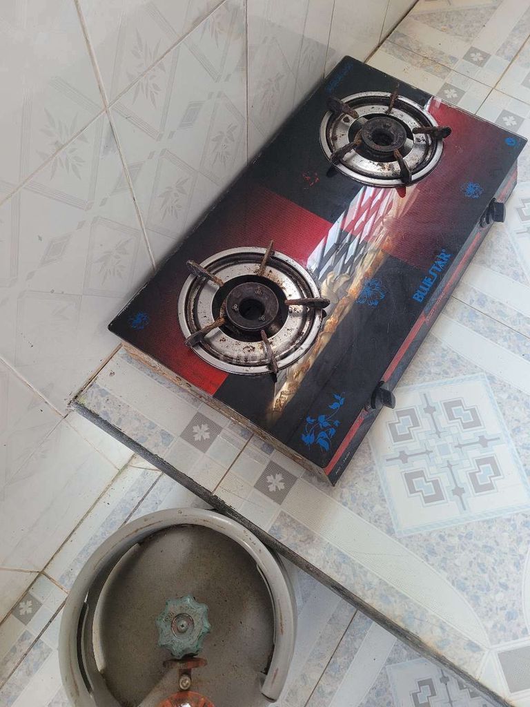 Bếp gas Blue Star Đen, Đỏ. Mua bán Bếp, lò, đồ điện nhà bếp tại Huyện U Minh Cà Mau được đăng bởi Nguyen Van Vu hình 1