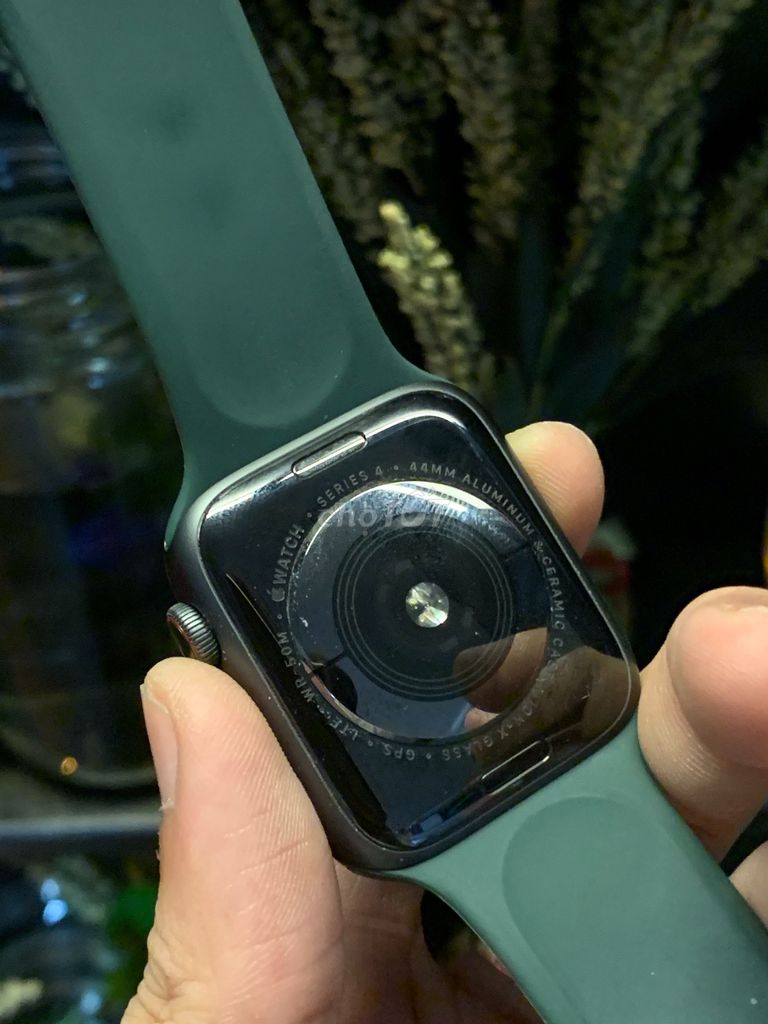 0911199992 - Apple Watch Seri 4 44mm LTE