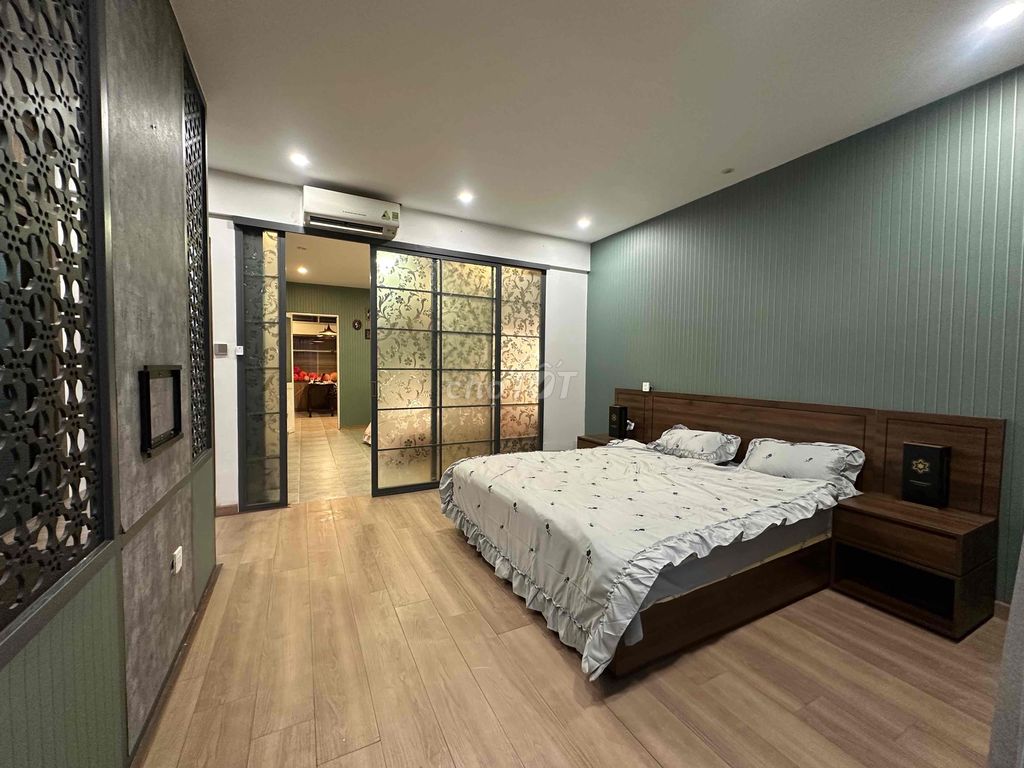 Penthouse 2 Phòng Ngủ Trung Tâm