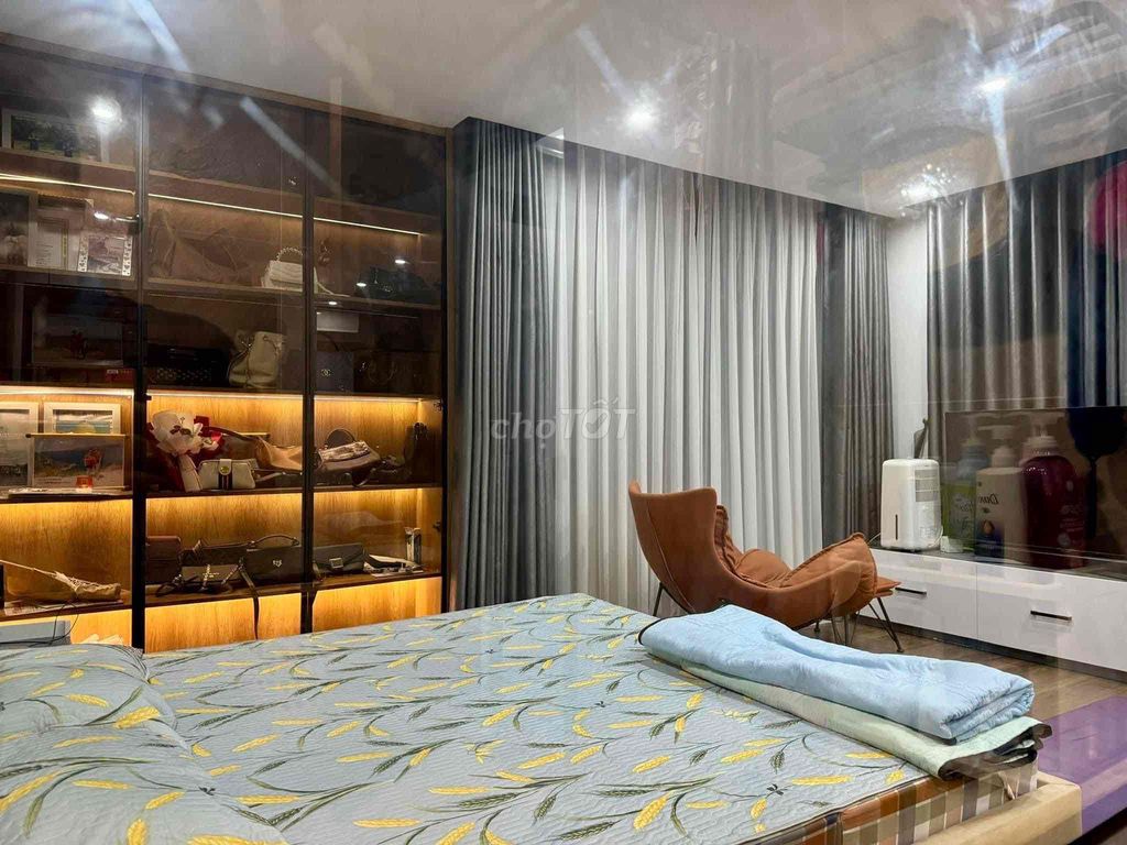 Đầu Tư! Hoàng Hoa Thám, 40m2_4 Tầng, Ngõ Thông Kinh Doanh, 5m Ra Ô tô