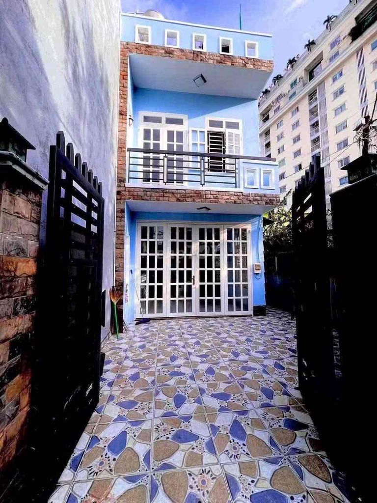 Аренда · 2 комн. · 130 м² · Thành phố Thủ Đức, ул. Đường Nguyễn Tuyển