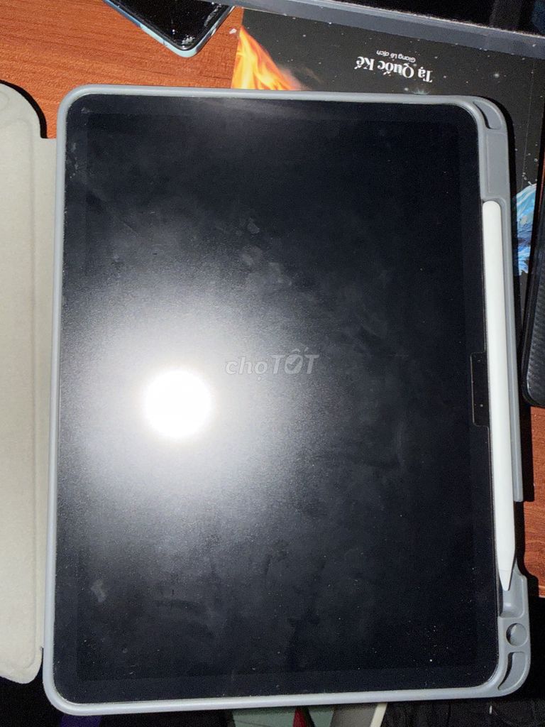 Apple iPad Air 11 M3 128GB Xám Đã sử dụng. Mua bán Máy tính bảng tại Quận 7 Tp Hồ Chí Minh được đăng bởi Lý Ngọc hình 1