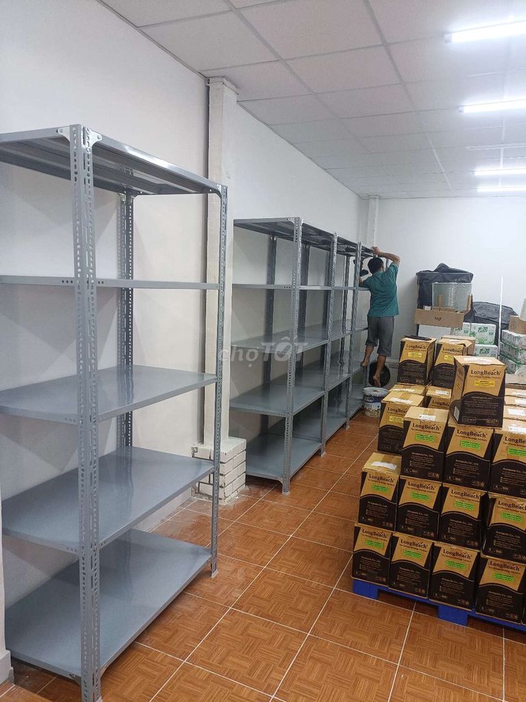 Kệ sắt V lỗ 5 tầng Xám 100kg/tầng. Mua bán Tủ, kệ gia đình tại Thành phố Biên Hòa Đồng Nai được đăng bởi Trịnh Quang Tuân hình 1