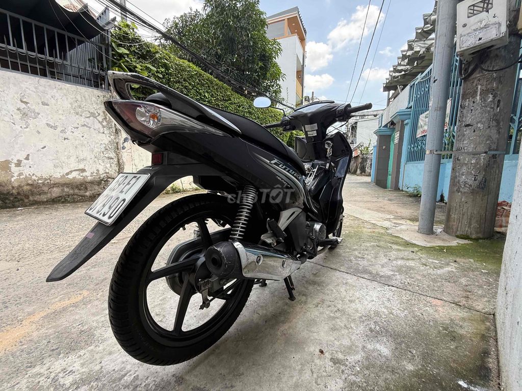 Xe số Honda Future màu đen đã qua sử dụng. Mua bán Xe máy tại Quận Gò Vấp Tp Hồ Chí Minh được đăng bởi Nguyễn Đức Hải hình 4