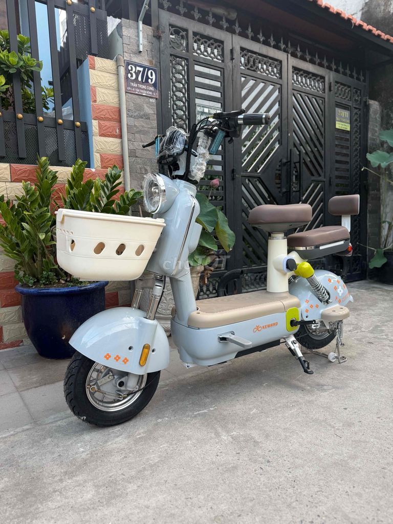 YADEA KEWARD MỚI 100% BH 1 NĂM. Mua bán Xe điện tại Quận Bình Tân Tp Hồ Chí Minh được đăng bởi MUAXEĐIỆNGIÁCAO hình 4