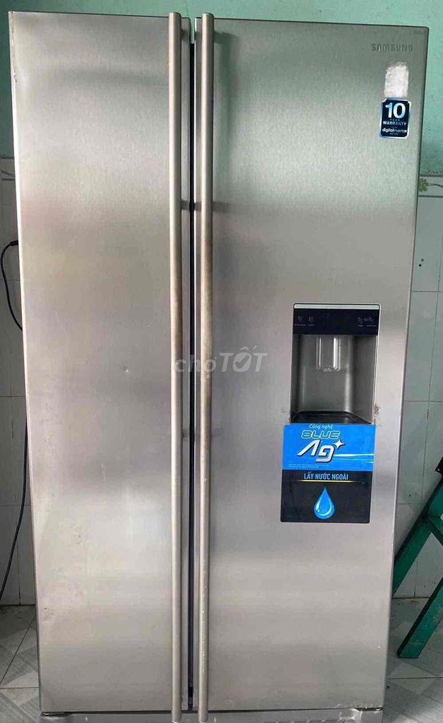 Tủ lạnh Samsung Bạc Lấy nước ngoài. Mua bán Tủ lạnh tại Thị xã Bến Cát Bình Dương được đăng bởi Huỳnh Dương hình 1