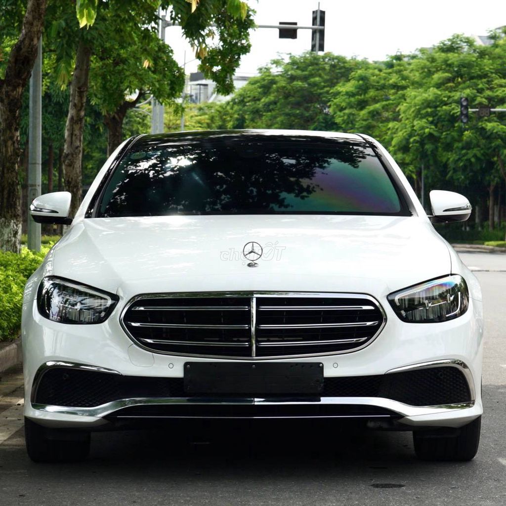 Mercedes Benz E 200 exclusive 2021 cực chất