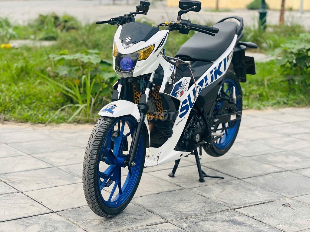 SUZUKI RAIDER 150 TRẮNG XANH NGUYÊN BẢN. Mua bán Xe máy tại Quận Cầu Giấy Hà Nội được đăng bởi Lộc Phát hình 4