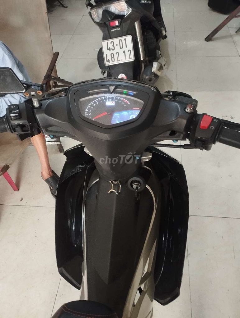 Sirius 50 cc dành cho học sinh. Mua bán Xe máy tại Quận Liên Chiểu Đà Nẵng được đăng bởi Luong Tin hình 6