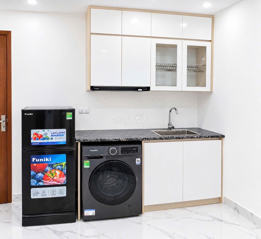 🏠 СОВЕРШЕННО НОВАЯ КОМНАТА-СТУДИЯ — ПОЛНОСТЬЮ МЕБЛИРОВАННАЯ — ПЕРЕУЛОК 35 И ЯНГ, ЗАПАДНОЕ ОЗЕРО