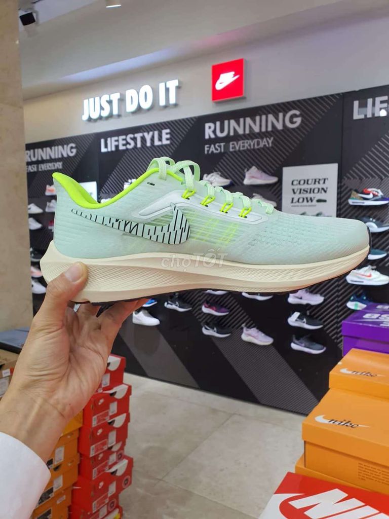GIÀY CHẠY BỘ NIKE AIR ZOOM PEGASUS 39 DH4071-301. Mua bán Giày dép tại Quận 4 Tp Hồ Chí Minh được đăng bởi Tran Tan Binh hình 6