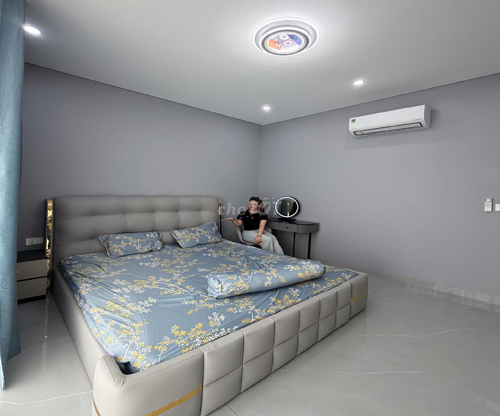 GIƯỜNG BỌC NỆM - SANG TRỌNG - NÂNG TẦM KHÔNG GIAN. Mua bán Giường, chăn ga gối nệm tại Quận Thanh Khê Đà Nẵng được đăng bởi Nội Thất Gia Bảo ĐBP hình 1