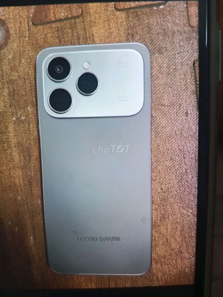 TECNO SPARK 40 256GB Bạc. Mua bán Điện thoại tại Quận Hoàn Kiếm Hà Nội được đăng bởi Mi Li Tary hình 1