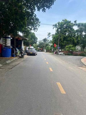 Đất 100 m² · A