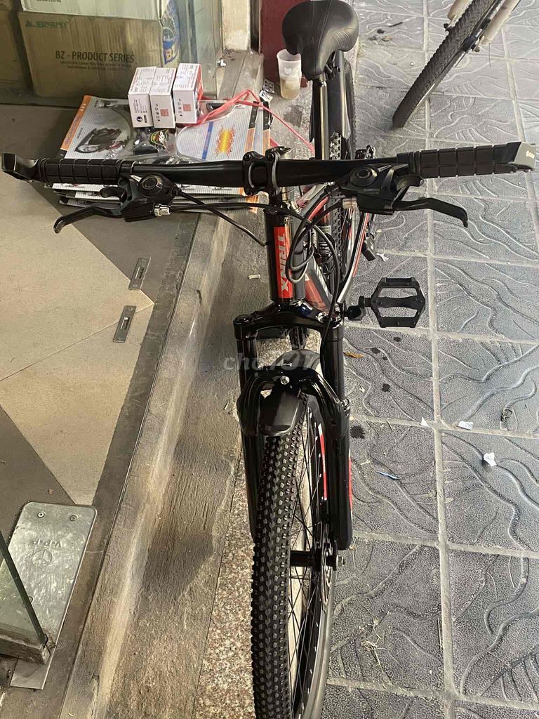 Xe đạp thể thao Trinx mua 4tr5 còn 90% đi nhẹ bền. Mua bán Xe đạp tại Quận Hai Bà Trưng Hà Nội được đăng bởi dung 50 thịnh yên hình 3